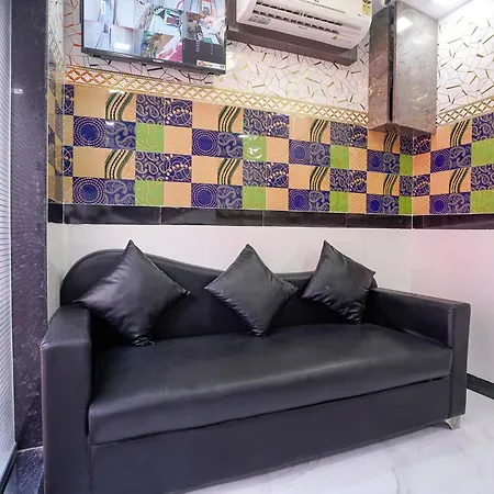 Hotel Via Raj Palace 3*