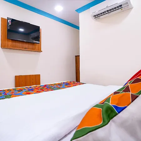 Hotel Via Raj Palace