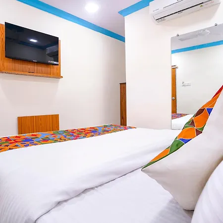Via Raj Palace Hotel