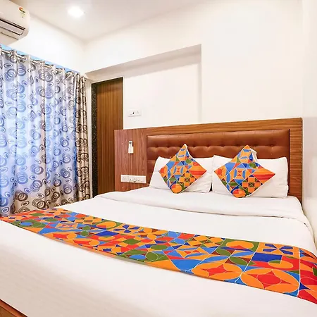 Hotel Fabhotel Shiv Leela Grand