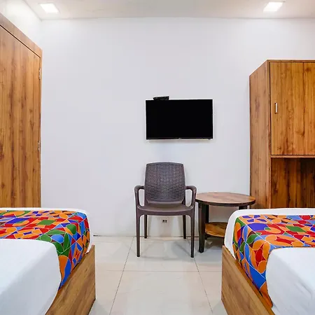 Fabhotel Shiv Leela Grand Hotel 3*