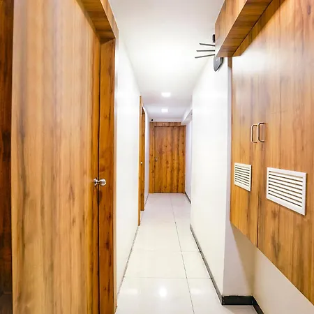 Fabhotel Shiv Leela Grand 3*
