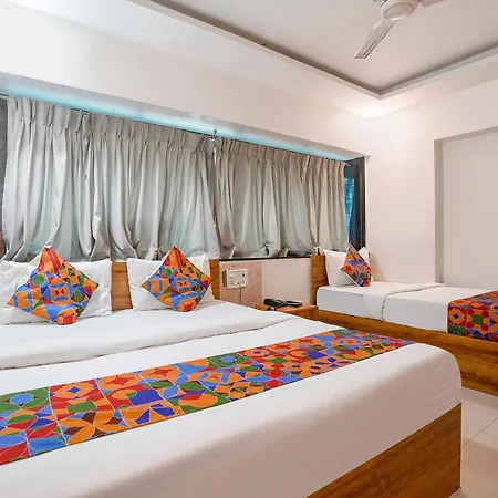 Fabhotel Shiv Leela Grand 3*