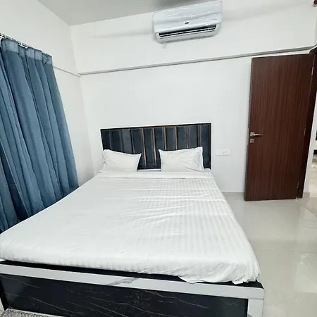 Apartment Pixiestays 10 Min From Nesco 2507 Malad East *