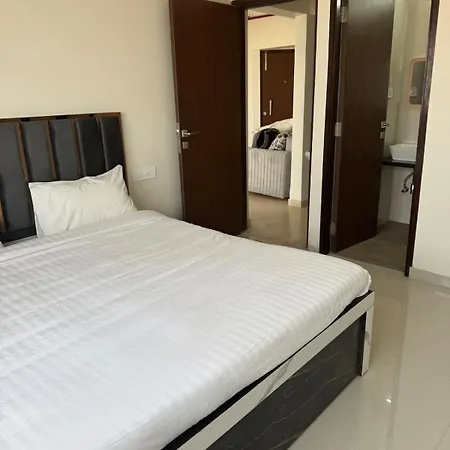 Apartment Pixiestays 10 Min From Nesco 2507 Malad East *