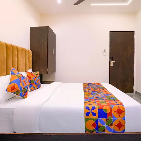 Hotel Fabhotel Gateway Mumbai