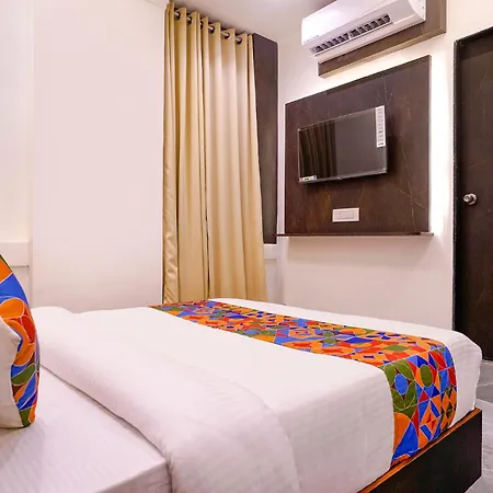 Fabhotel Gateway Hotel 2*