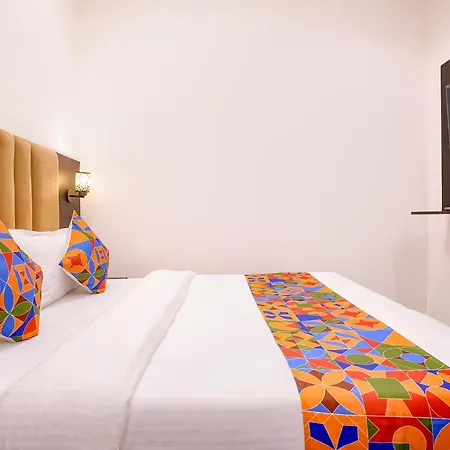 Fabhotel Gateway Hotel 2*