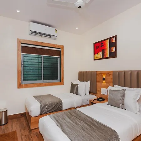 Hotel Fabhotel Airport Palace - Nr International Airport Mumbai