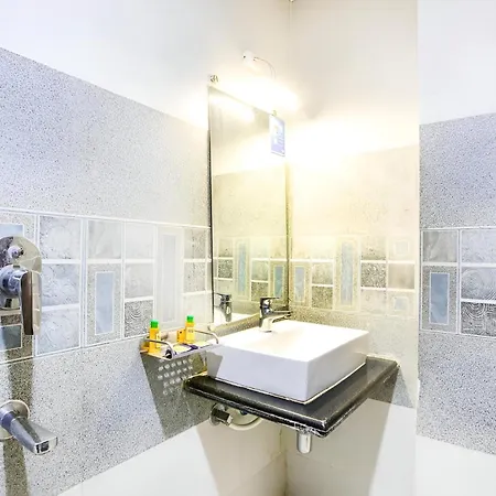 Guest house Glitz New United - Powai