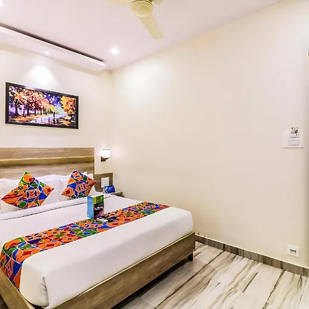 Guest house Glitz New United - Powai