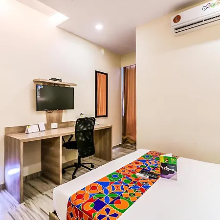 Glitz New United - Powai Guest house