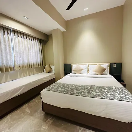 Inn The Falcon - Mumbai
