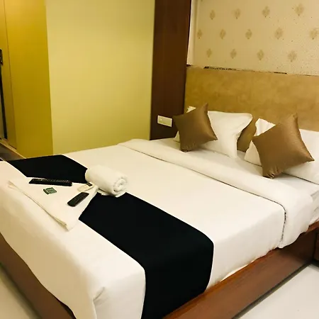 Glitz New Seven Hills - Nr International Airport Guest house