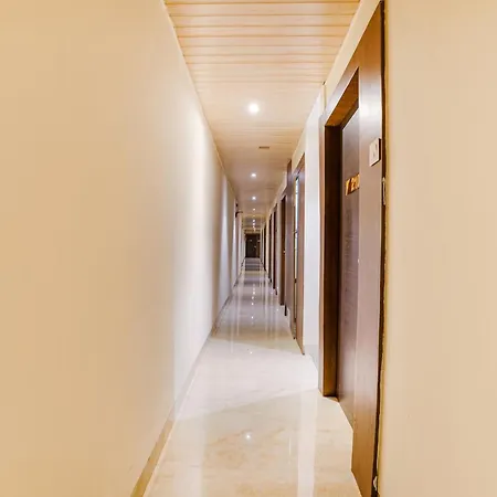 Fabexpress Embassy - Nr Bkc 3*