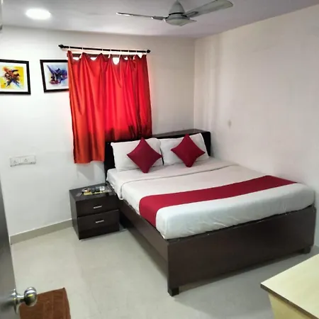 Sunflower Hotel 3*