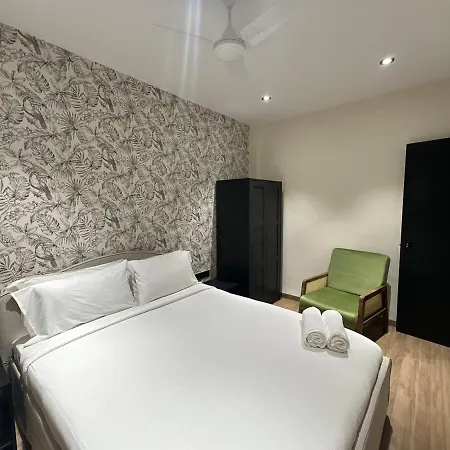 Plush Bandra West - Luxury 2bhk & Study * Mumbai
