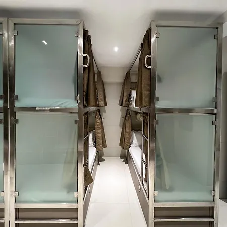 Apex & Hotel 2*