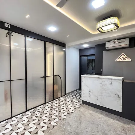 Apex & 2* Mumbai