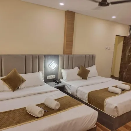 Crystal Castle Goregaon West Link Road, Hotel Mumbai