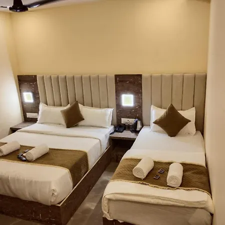 Hotel Crystal Castle Goregaon West Link Road,