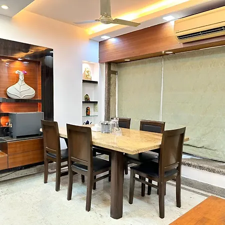 Apartment Retreats At Welcome In Santacruz,