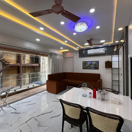 Retreats At Welcome In Lower Parel Apartment *