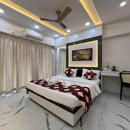Retreats At Welcome In Lower Parel Apartment *