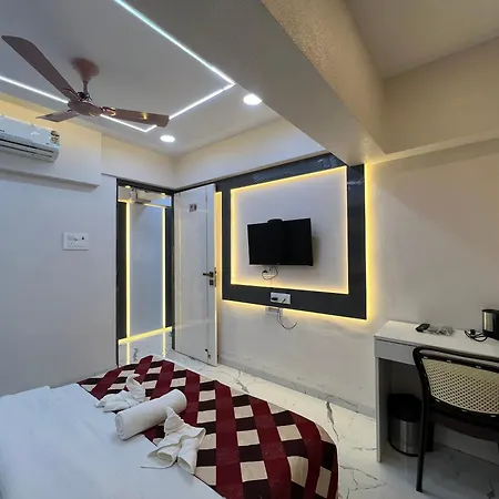Retreats At Welcome In Lower Parel * Mumbai