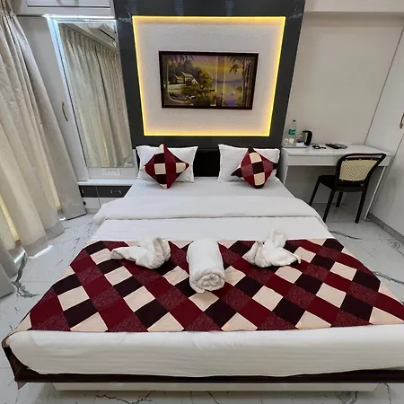 Retreats At Welcome In Lower Parel Apartment *