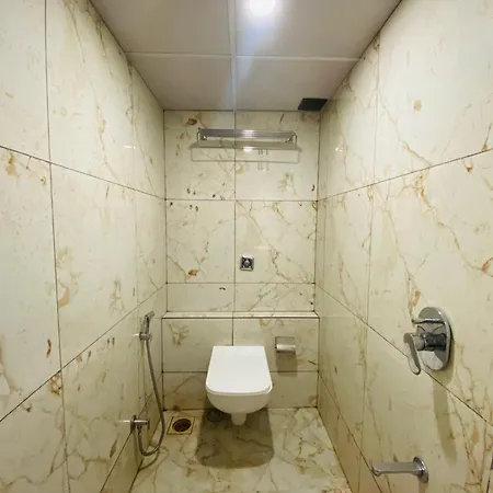 Hotel Lavender -10min-mumbai International Airport 3*