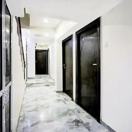 Collection O Goregaon Near Film Formerly Cupid 3*