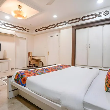 Apartment Retreats At Welcome Nr International Airport Mumbai