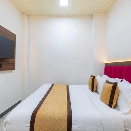 Hotel Ananta