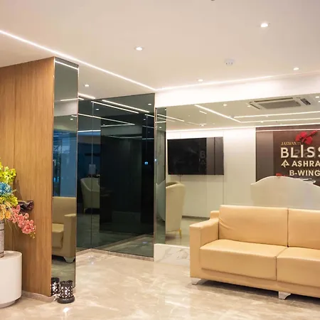 Hotel Z Bliss Suites, Bkc