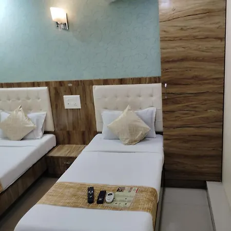 Crystal Park Near Nesco Exhibition Center Hotel *