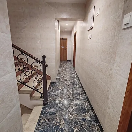 Hotel Laksh