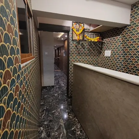 Hotel Laksh Mumbai