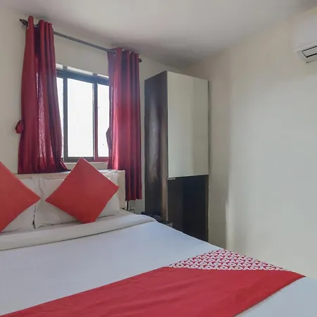 O By Oyo Ak Palace Near Chhatrapati Shivaji International Airport Hotel