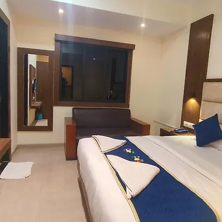 Ashraya International 3*