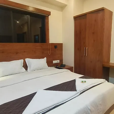 Ashraya International 3*