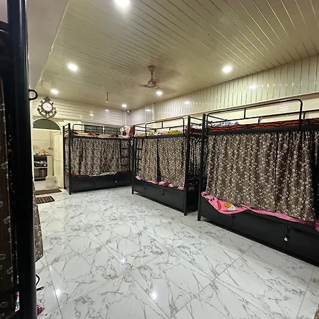 Balaji Andheri West Hostel Mumbai