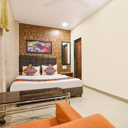 Hotel Fabexpress Aksa 2*