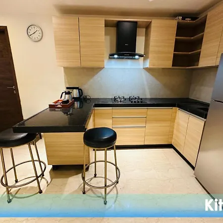 Apartment 2br Service In Bkc Mumbai