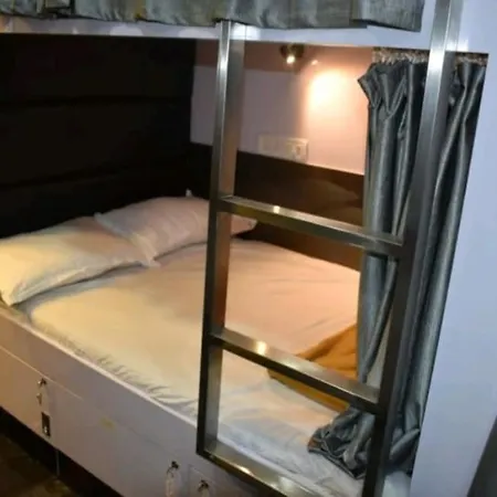 Hostel New Address -1 Min-seepz Metro Station