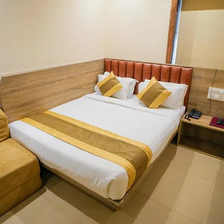 Hotel Skylink Hospitality Mahalaxmi