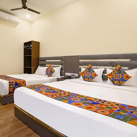 Hotel Glitz Freedom International 3*