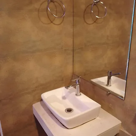 Guest house Glitz The Rio - Nr Solitaire Corporate Business Park Mumbai