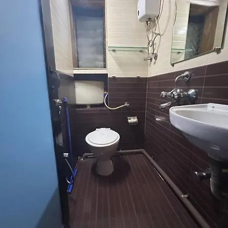 Exclusive On Linking Road Apartment
