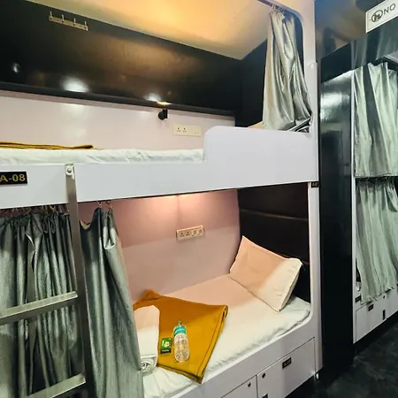 Hostel New Address -1 Min-seepz Metro Station *